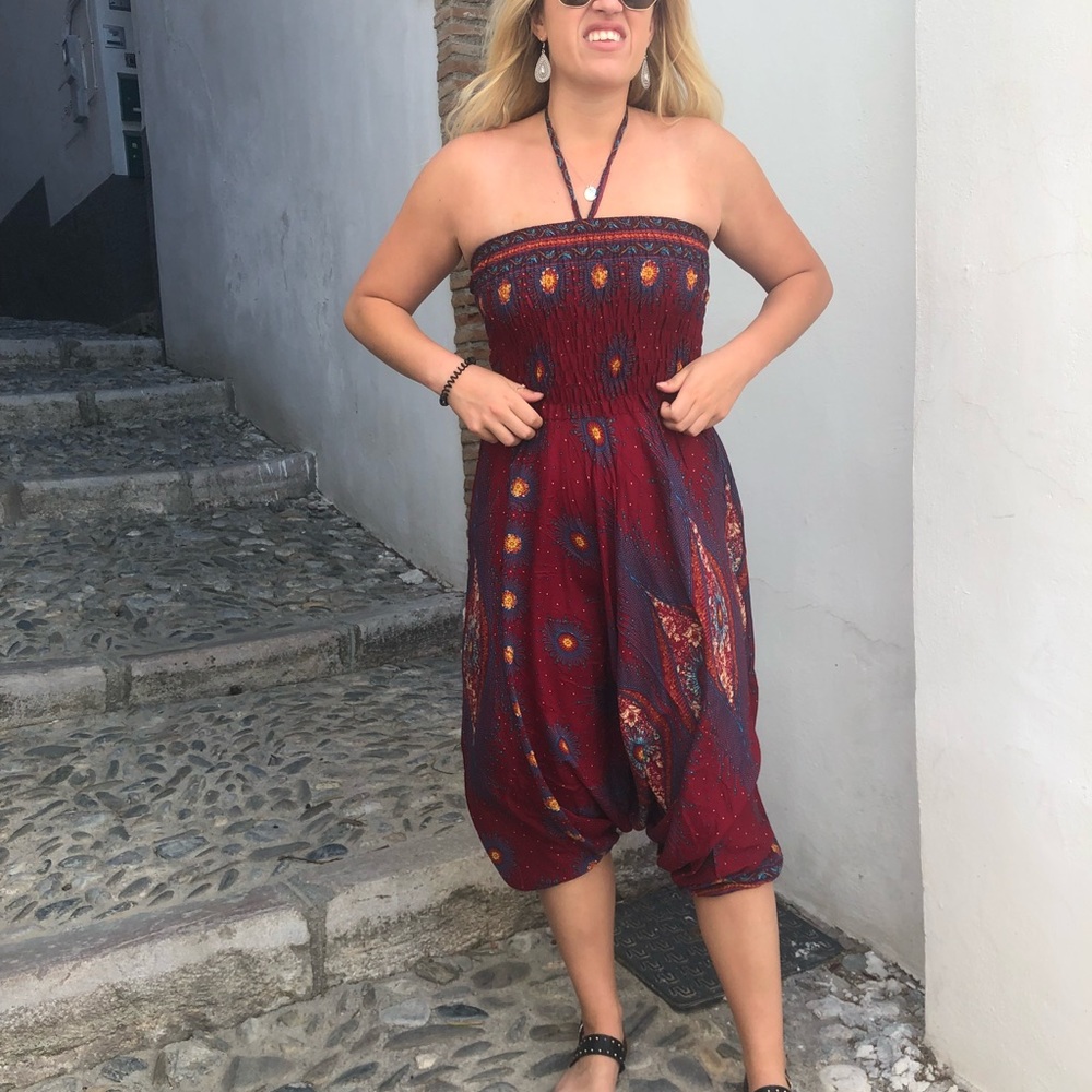 Jumpsuit with stunning design!